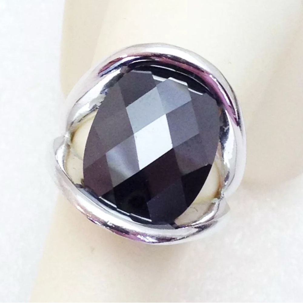 Lia Sophia Incognito Cocktail Ring Size 7.5 Black Faceted Oval CZ Statement
